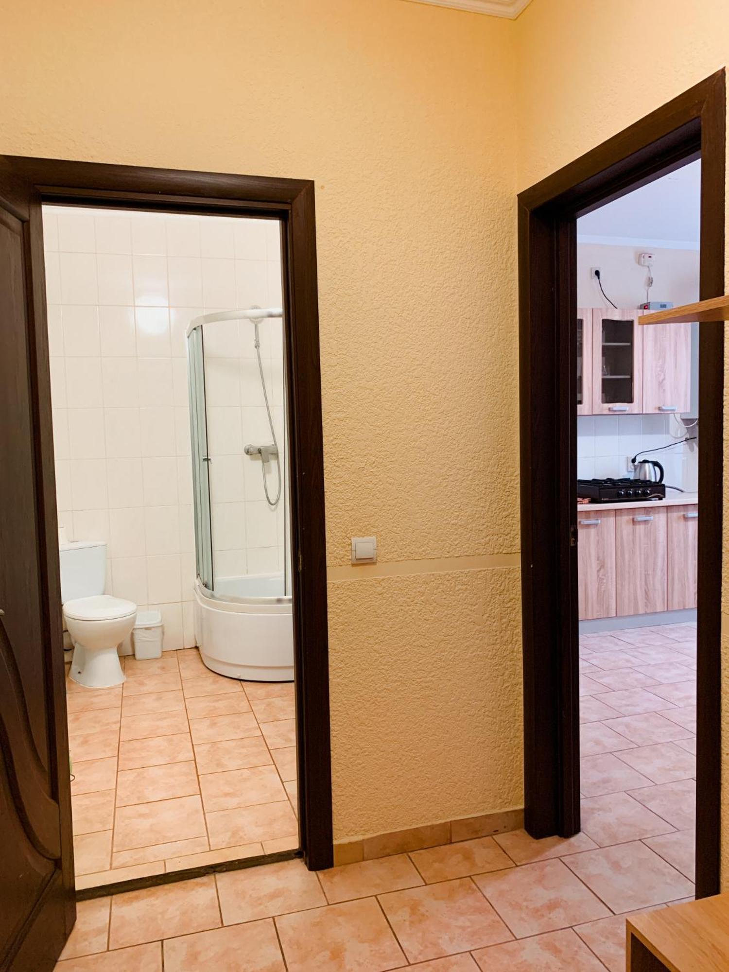 Apartments Domovik Мостова 5 Кв 38 มุกาเชเว ภายนอก รูปภาพ